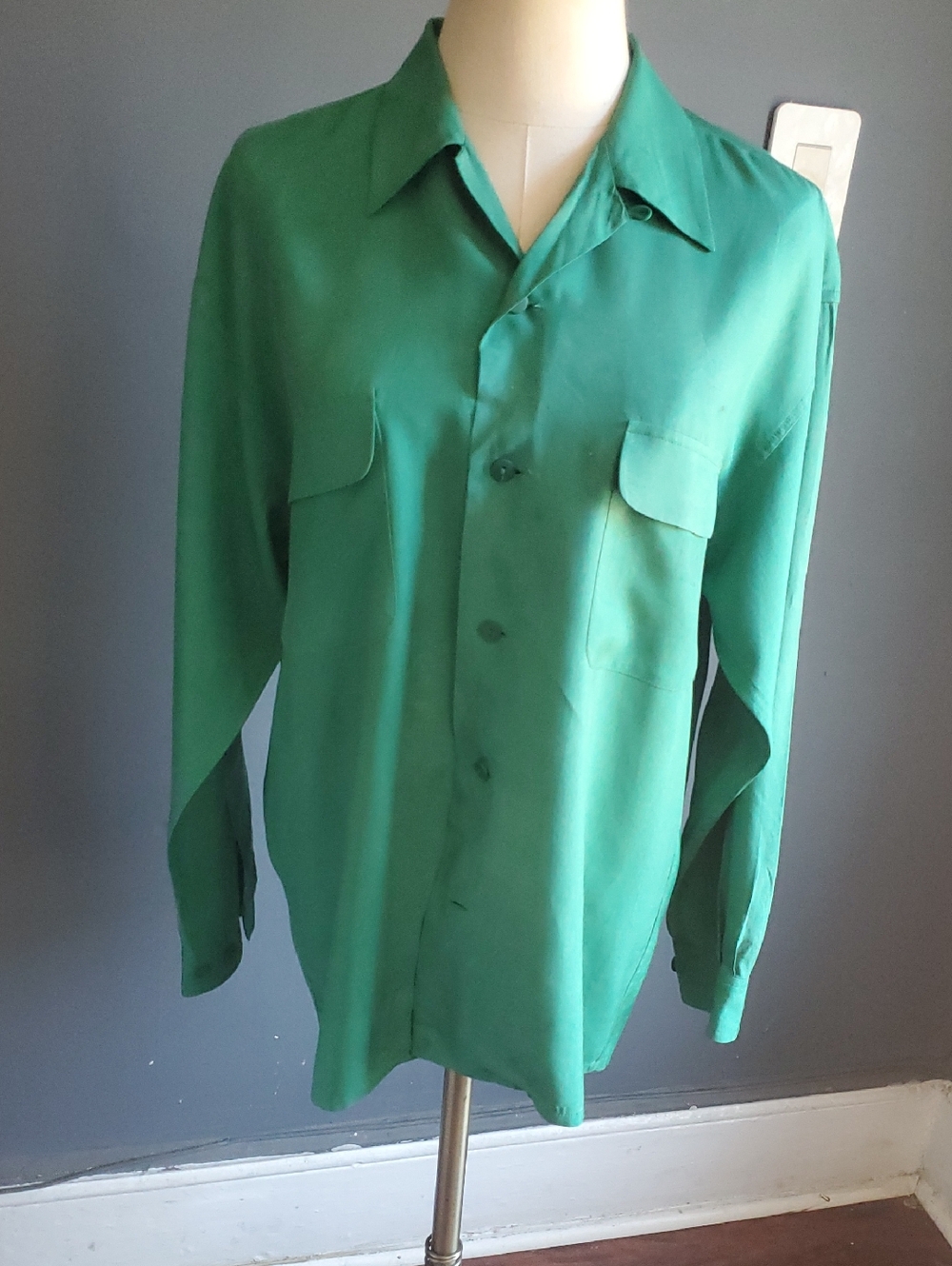 Ann Taylor Emerald Green Button-Down Blouse Size S
